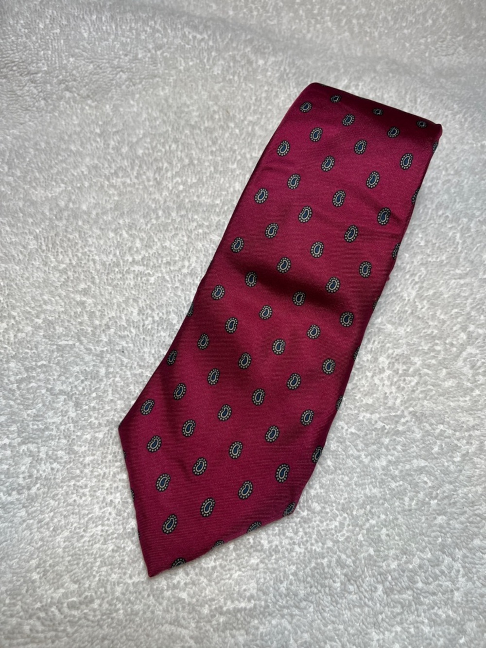 Georgio Salvi Classic Burgundy Paisley 100% Silk Tie